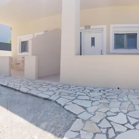 Katy's Luxury Aparments Paralia Kourna